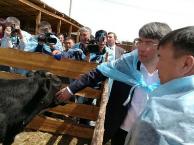 24 мая временно исполняющий обязанности Главы Республики Бурятия Алексей Цыденов посетил с рабочей поездкой Джидинский район
