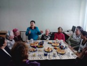Как здорово, что все мы здесь сегодня собрались!