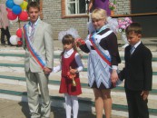 Под звуки нестареющего вальса...