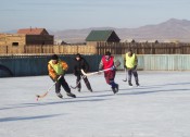 В хоккей играют настоящие мужчины!