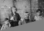 Есть такие местечки, которые вроде как и близко - а поди ж ты, и не дотянешься...